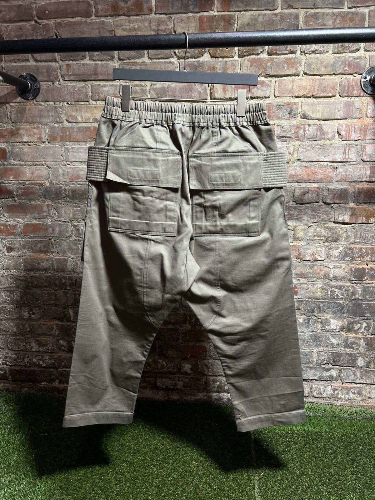 Rick Owens Drkshdw Rick Owens Drkshdw Cropped Creatch Cargo Pants Sz. L Size US 34 / EU 50 - 2 Thumbnail
