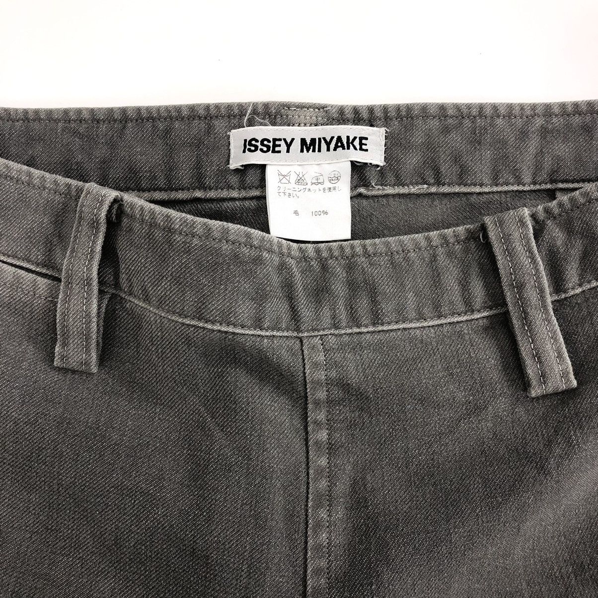 Issey Miyake × Japanese Brand Vintage Issey Miyake Short Pants Size US 28 / EU 44 - 8 Thumbnail