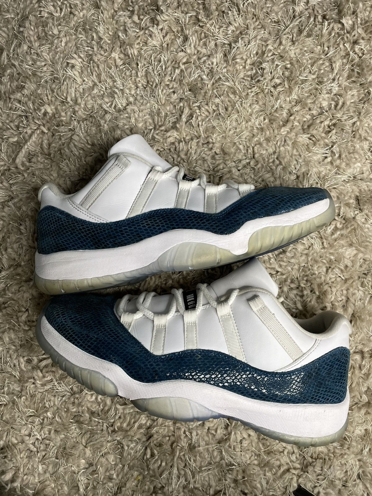 Jordan Brand Jordan 11 Low Snakeskin Size US 10.5 / EU 43-44 - 2 Thumbnail