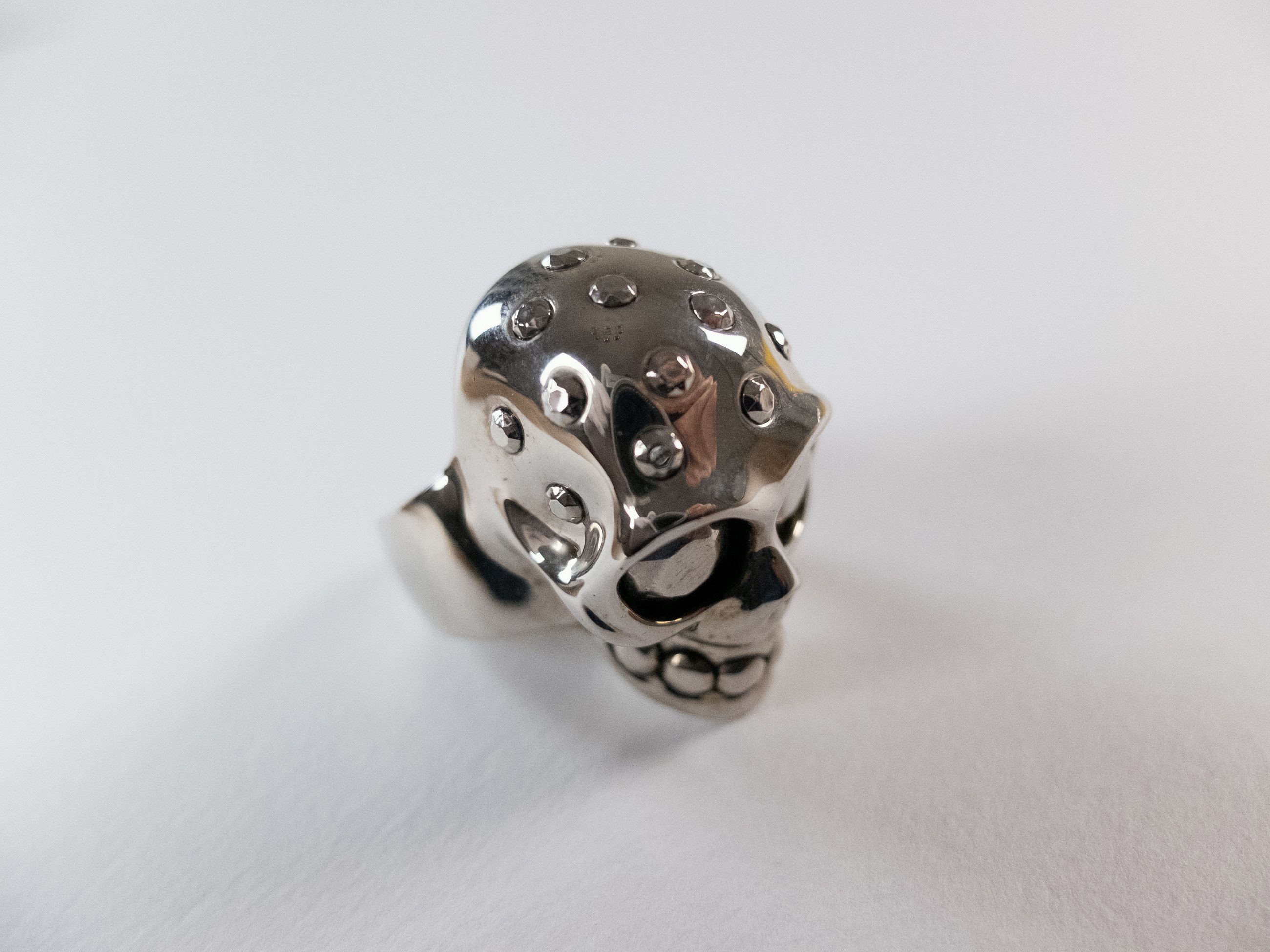 Alexander McQueen ALEXANDER MCQUEEN silver tone metal giant skull ring 9 19 q Size ONE SIZE - 4 Thumbnail