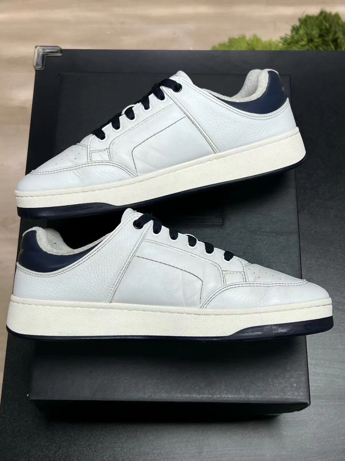 Saint Laurent Paris YSL SL/61 Low-Top Sneakers White 42 EU Size US 9 / EU 42 - 6 Thumbnail