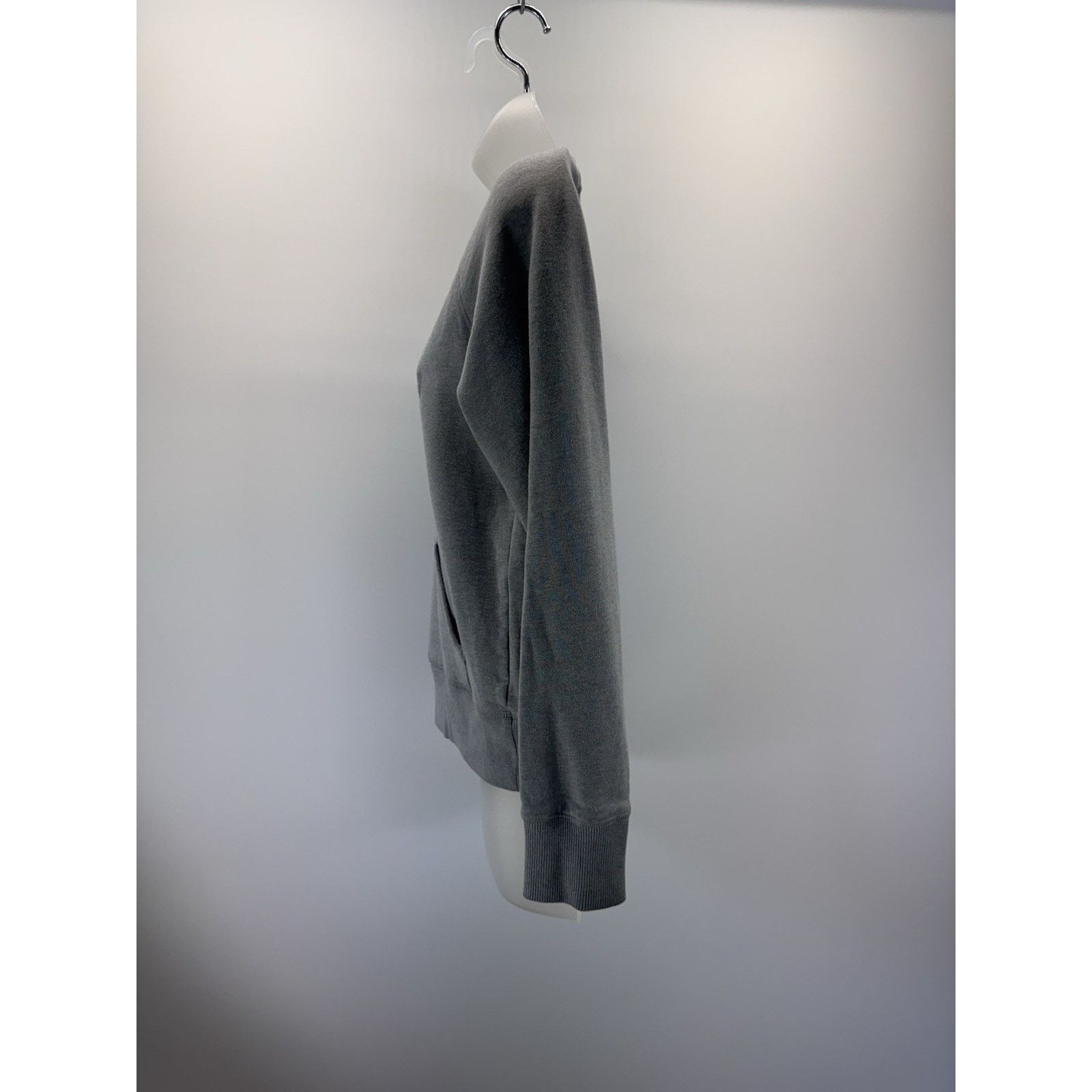 Under Armour Under Armour Sweatshirt Women’s Small Grey Cold Gear Gray Size S / US 4 / IT 40 - 5 Thumbnail