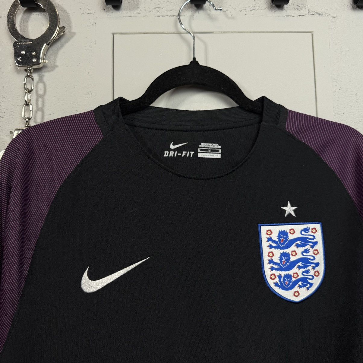 Nike Vintage Nike England Match Warn Style Jersey Long Sleeve Size US M / EU 48-50 / 2 - 6 Thumbnail
