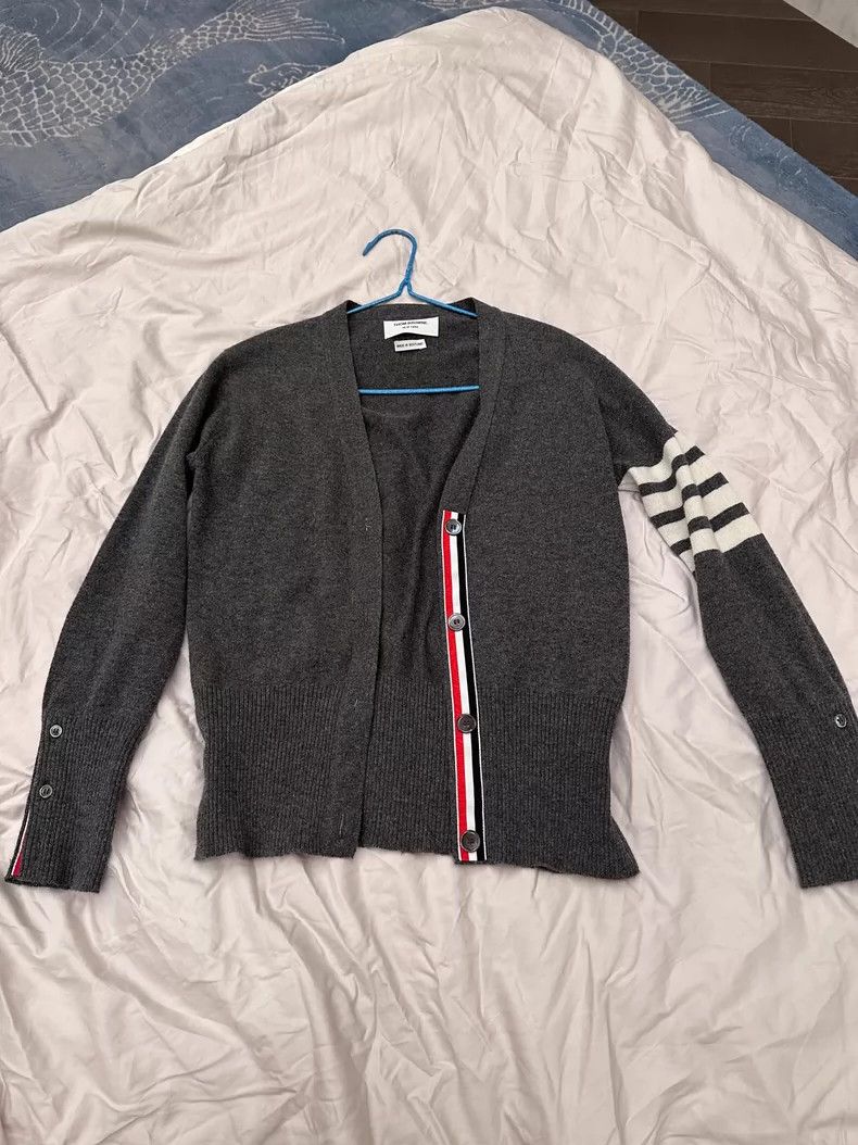 Thom Browne Thom browne Knitted cardigan jacket 2503-Nextarrow Size US S / EU 44-46 / 1 - 1 Thumbnail