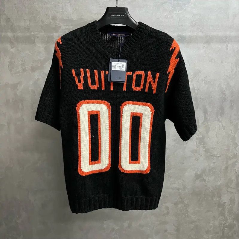 Louis Vuitton Louis Vuitton Black Cotton Men's T-Shirt 0089 Size US S / EU 44-46 / 1 - 1 Thumbnail