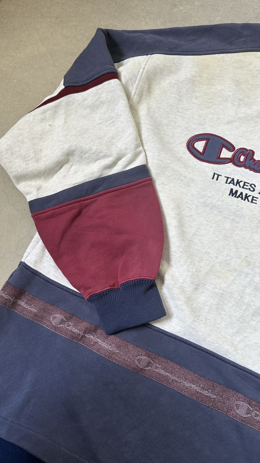 Champion VINTAGE 90S CHAMPION SWEATSHIRT Size US L / EU 52-54 / 3 - 4 Thumbnail