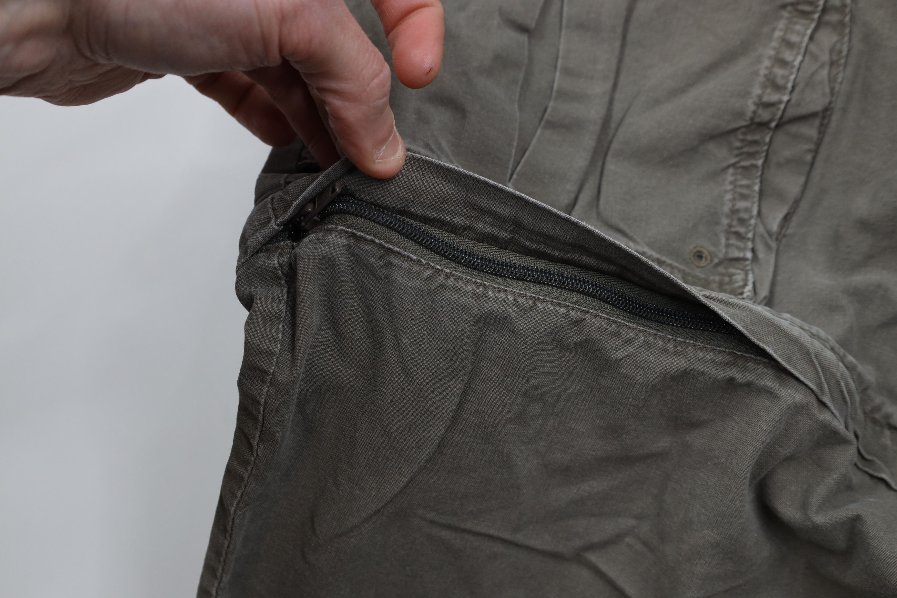 Columbia × Vintage Vintage 90s Columbia Wide Leg Convertible Cargo Pants Shorts Size US 38 / EU 54 - 7 Thumbnail