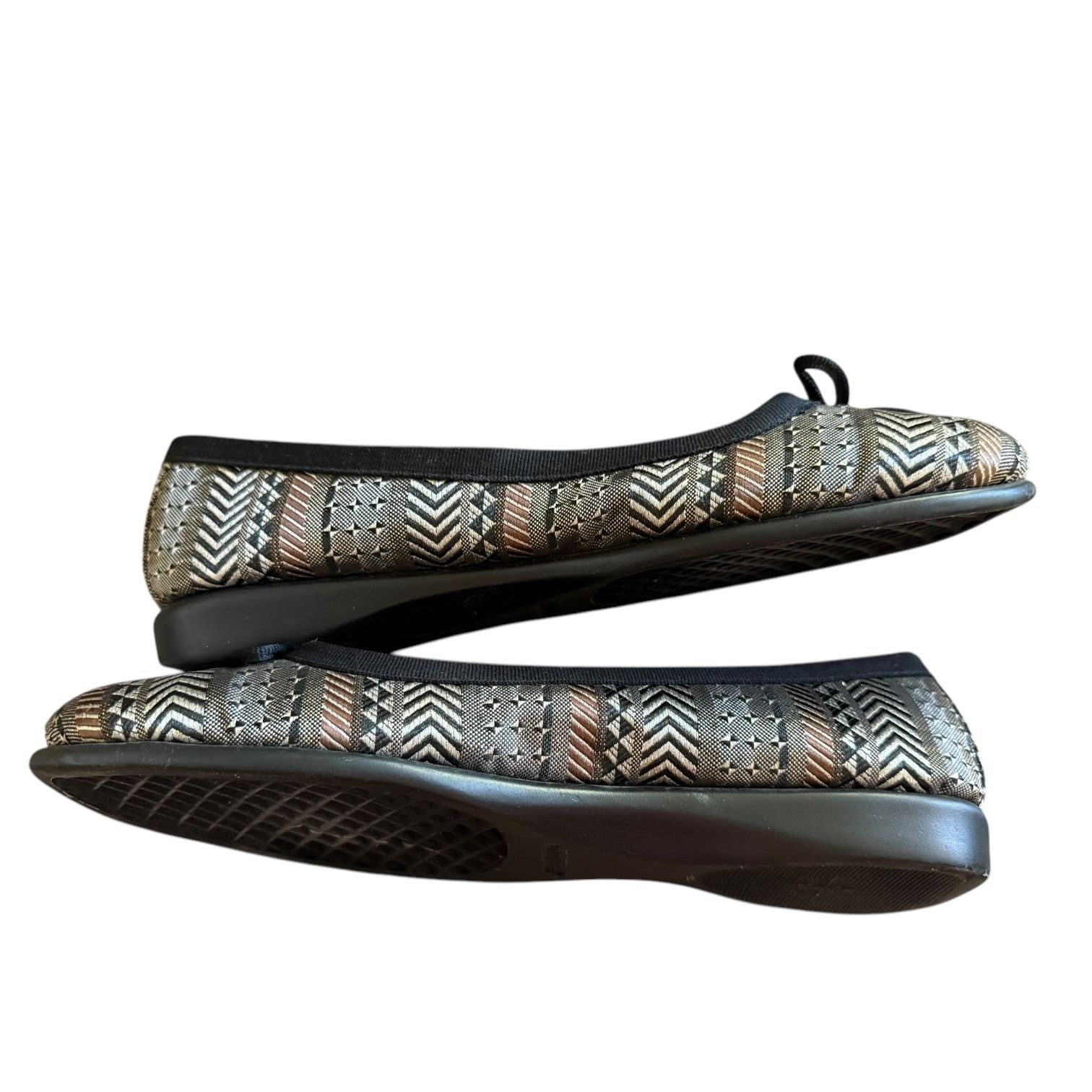Other Aerosoles Metallic Teashop Geometric Print Ballet Flat 8 EUC Size US 8 / IT 38 - 7 Thumbnail