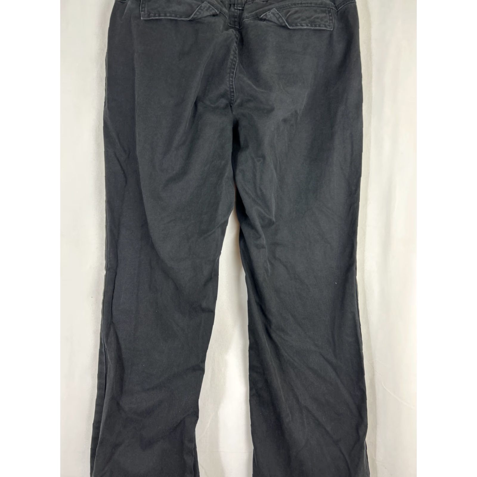 Eddie Bauer VINTAGE Eddie Bauer? Wait not vintage. The title: Eddie Bauer Womens Pants 8 Black Cotton Blend Stretch Outdoor 30x30 Size 30" / US 8 / IT 44 - 7 Thumbnail