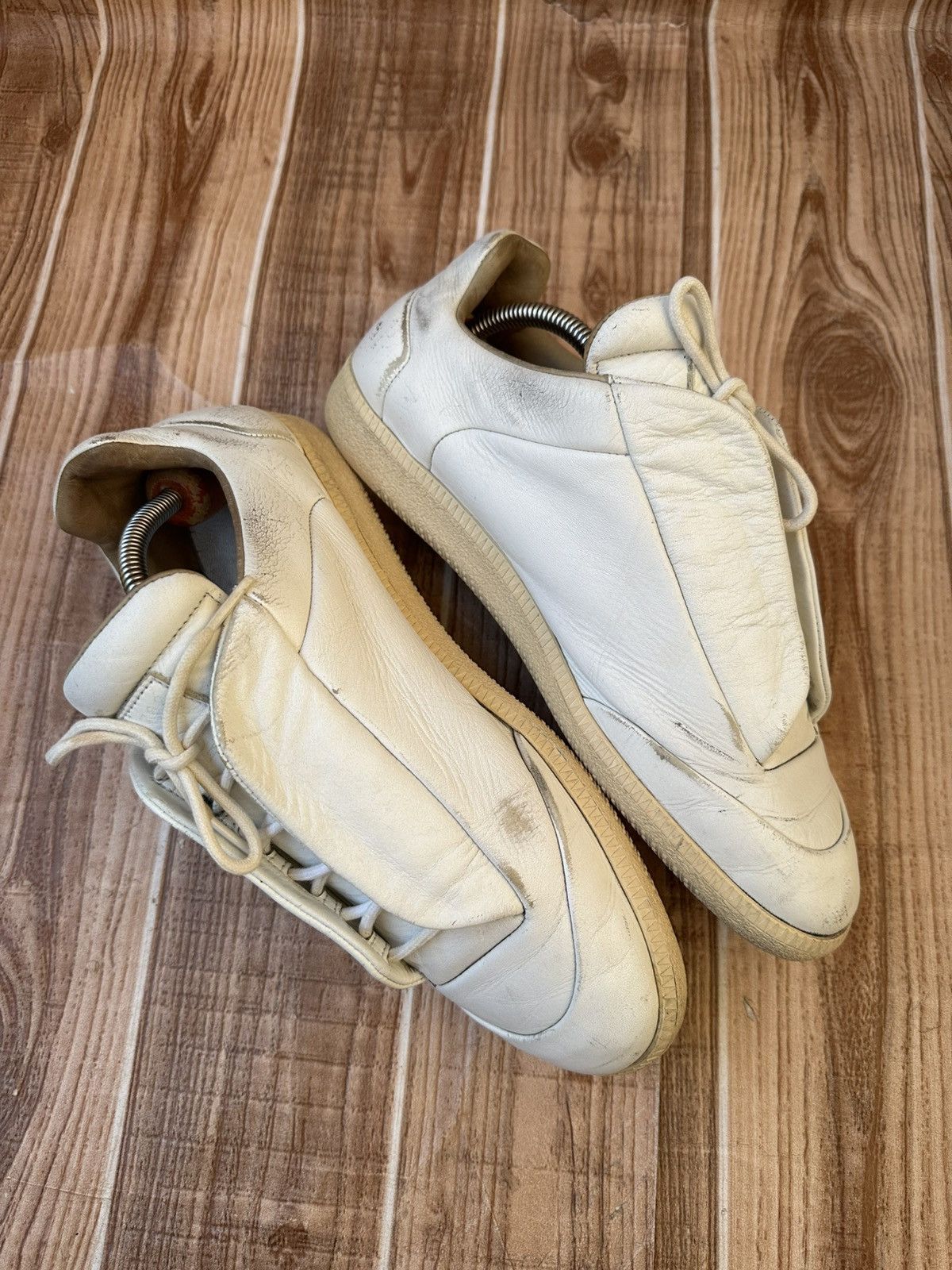 Maison Margiela Maison Margiela Futures White Leather Lowtops Size US 9 / EU 42 - 8 Thumbnail