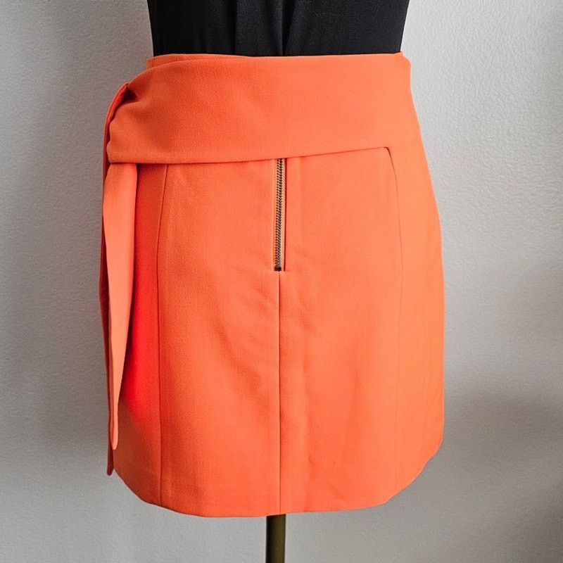 Alice + Olivia EUC Alice + Olivia Women's Orange Bow Tie Riva Mini Skirt 0 Size 25" / US 0 / IT 36 - 7 Thumbnail