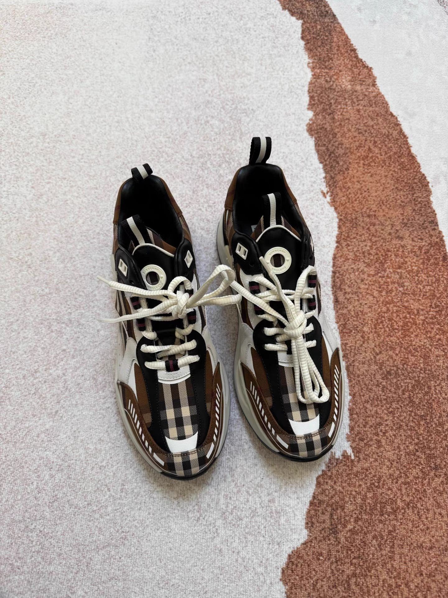 Burberry Burberry 2023 AW New Check Technical Chunky Sneakers K6 Size US 8 / EU 41 - 4 Thumbnail
