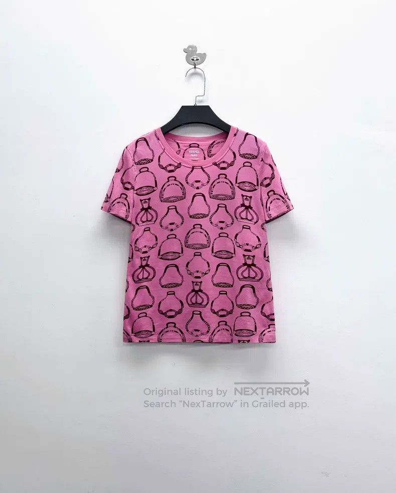 Hermes Hermes Pink Fantasy Print All-over Logo Short Sleeve Size XXS / US 00 / IT 34 - 1 Thumbnail