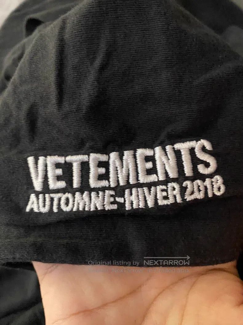 Vetements Vetements Blood Droplet Sanskrit Lightweight Hoodie Size US S / EU 44-46 / 1 - 5 Thumbnail