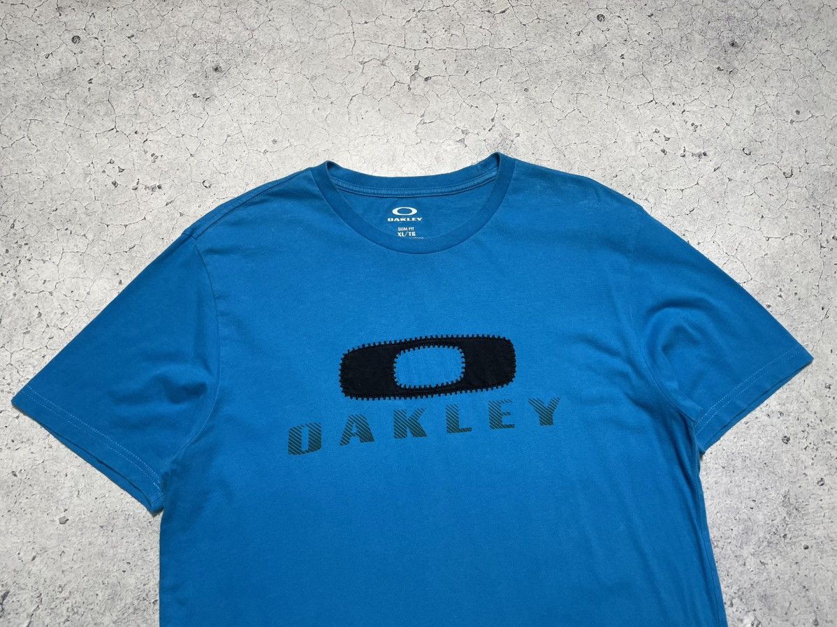 Japanese Brand × Oakley × Vintage Oakley Big Logo T-Shirt Blue Size US XL / EU 56 / 4 - 5 Thumbnail