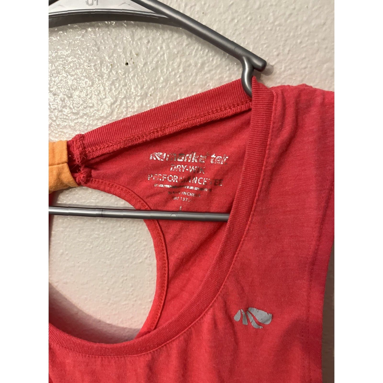 Vintage Marika Tank Top Womens L Pink Dry-Wik Performance Tee Racerback Yoga Shirt Size L / US 10 / IT 46 - 2 Thumbnail