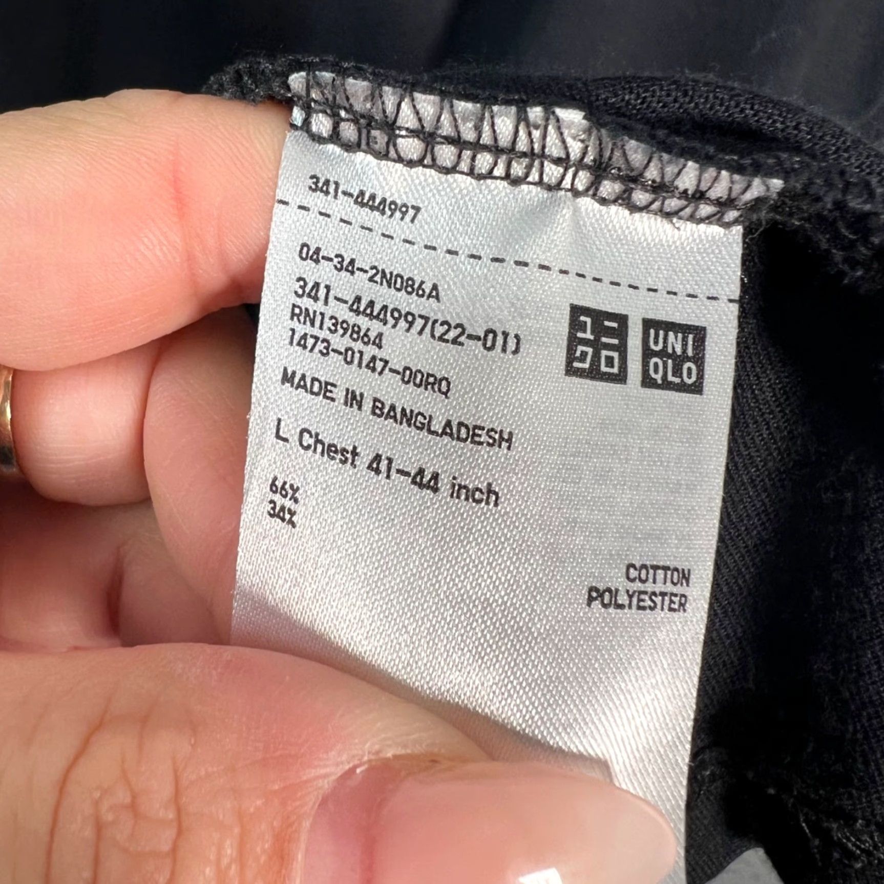Uniqlo Uniqlo Mens Size Large Black Crewneck Short Sleeve T-Shirt Cotton Blend Size US L / EU 52-54 / 3 - 4 Thumbnail