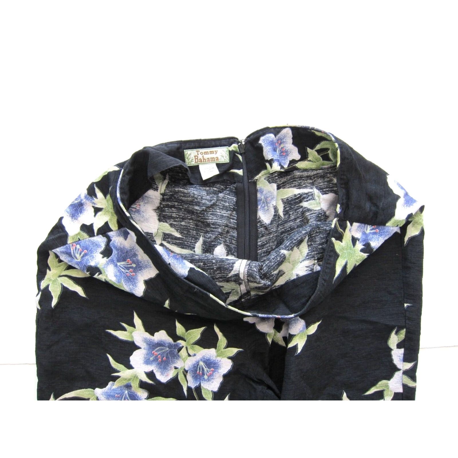 Tommy Bahama Tommy Bahama 100% Silk Black Blue Green Floral Capri Pant Woman Size 8 Size 30" / US 8 / IT 44 - 6 Thumbnail
