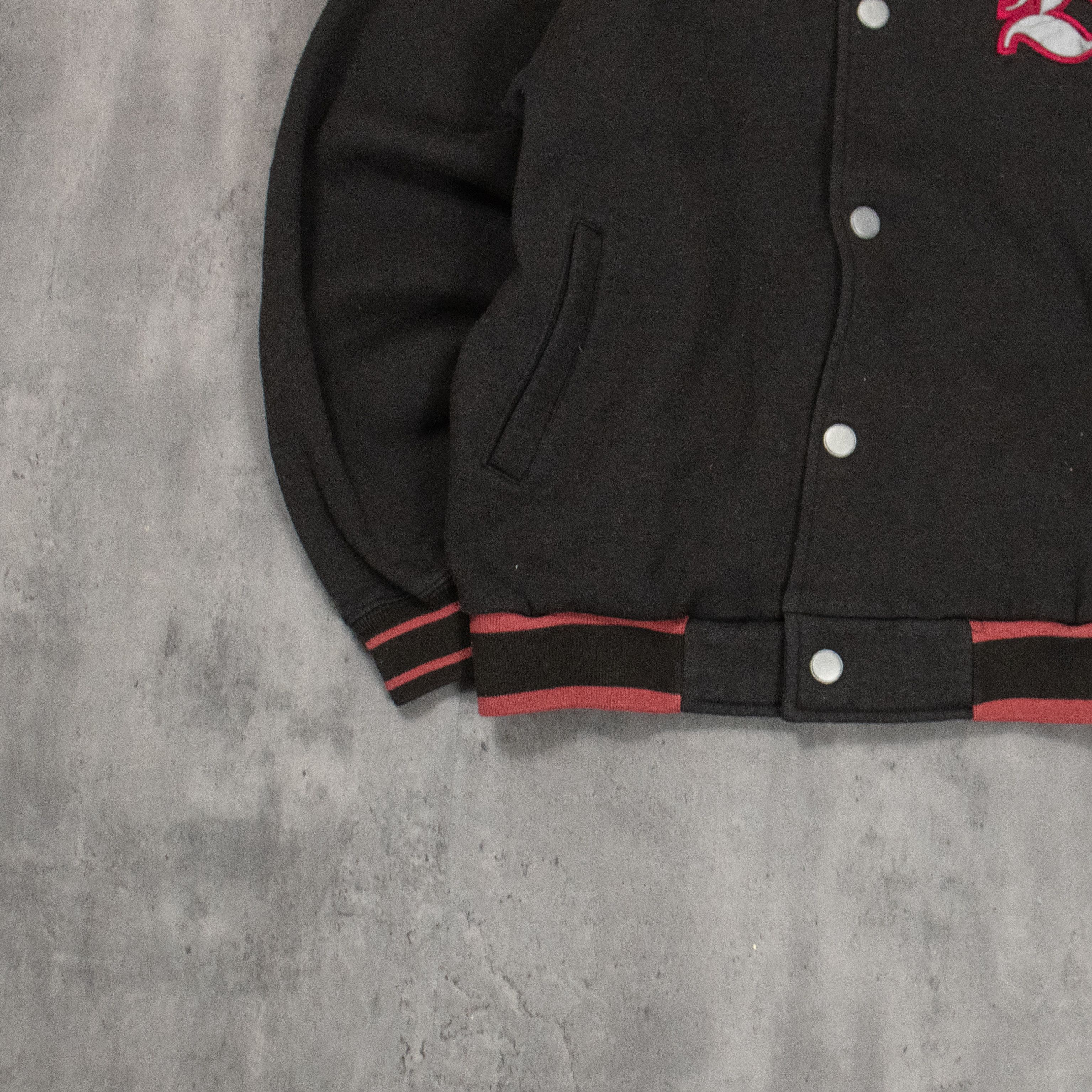 Japanese Brand Y2K 2000's Hill Sports Faded Black Bomber Cardigan Sweater Size US M / EU 48-50 / 2 - 4 Thumbnail
