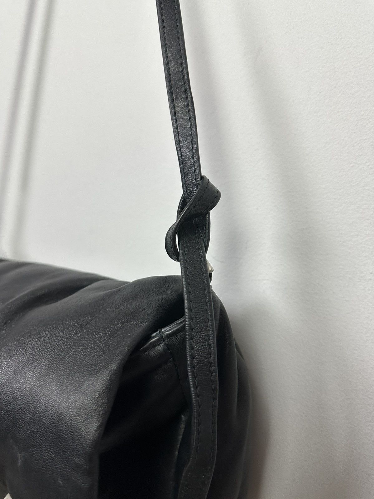 Rick Owens FW22 ‘STROBE’ Beveled Pillow Bag Size ONE SIZE - 7 Thumbnail