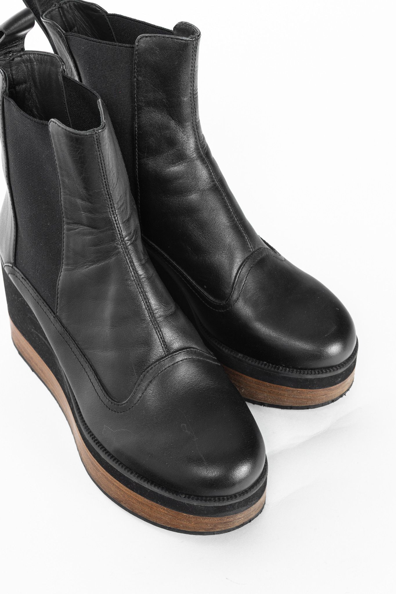 Jil Sander Jil Sander Navy Black Leather Chelsea Wedge Boots Size US 7.5 / IT 37.5 - 6 Thumbnail