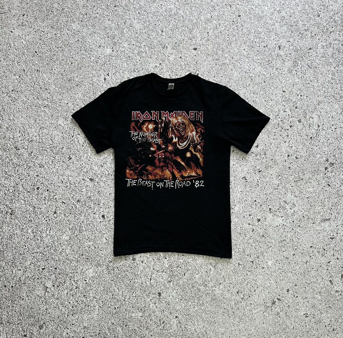 Band Tees × Iron Maiden Iron Maiden The Number Of The Beast 2022 Rock Band T-Shirt Size US L / EU 52-54 / 3 - 1 Thumbnail