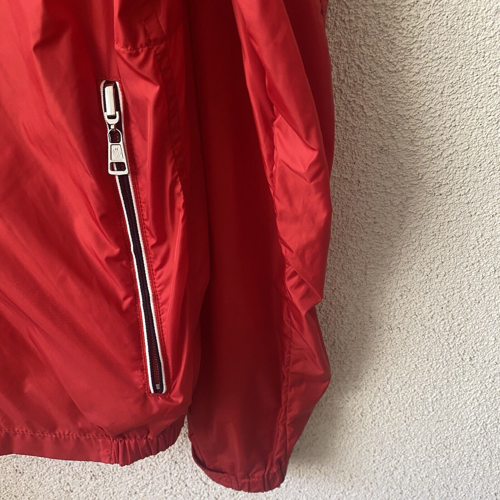 Moncler MONCLER Men’s Jacket Red Urville Giubutto Nylon Windbreaker Size US M / EU 48-50 / 2 - 11 Thumbnail