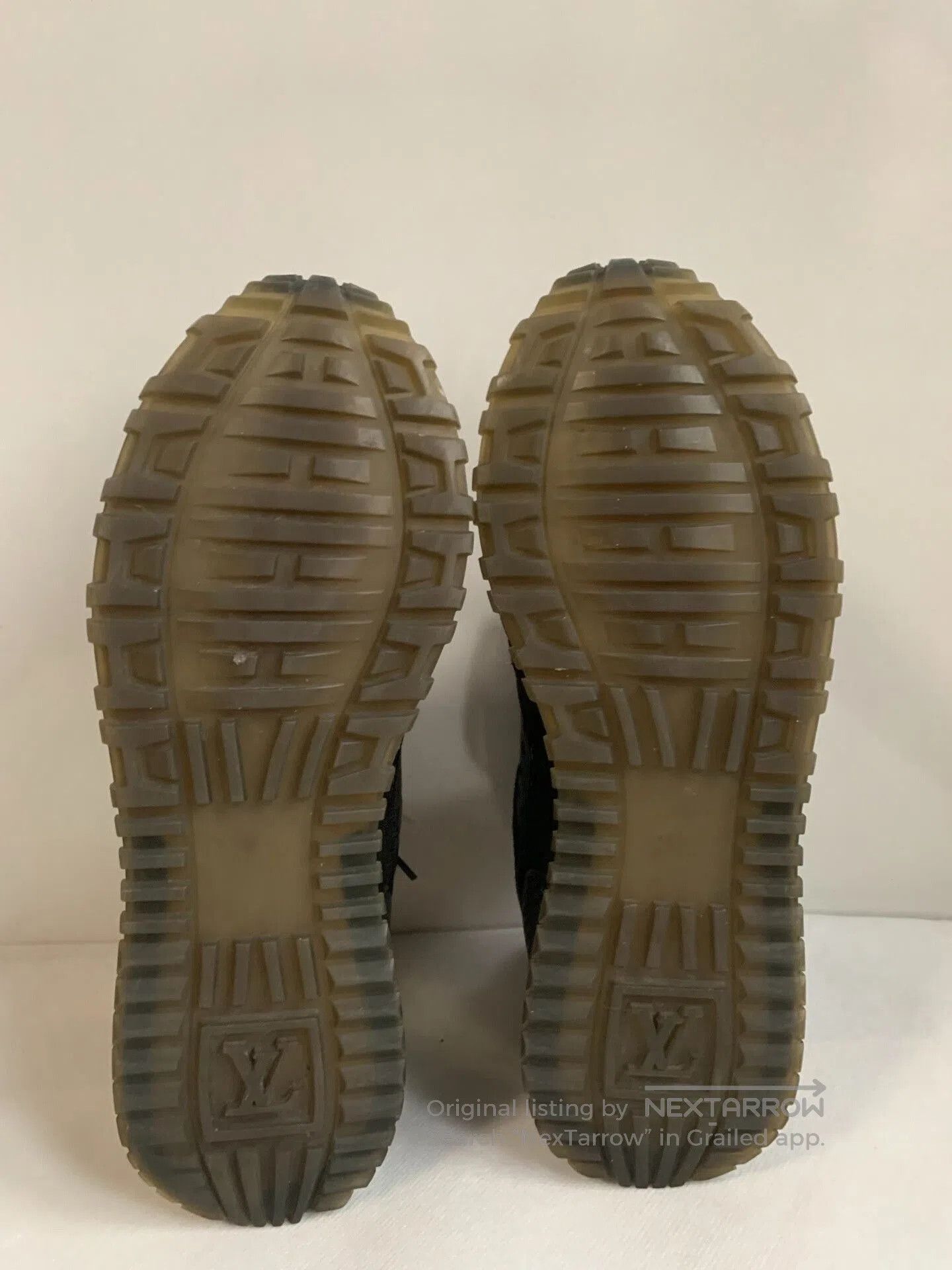 Louis Vuitton Louis Vuitton Women's Sneakers Size 36. Size US 5 / IT 35 - 8 Thumbnail