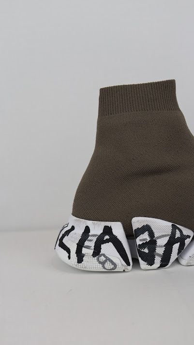 Balenciaga o1rshd1 Speed 2.0 LT Rec Knit Graffiti Sole in Taupe Size US 9 / EU 42 - 4 Thumbnail