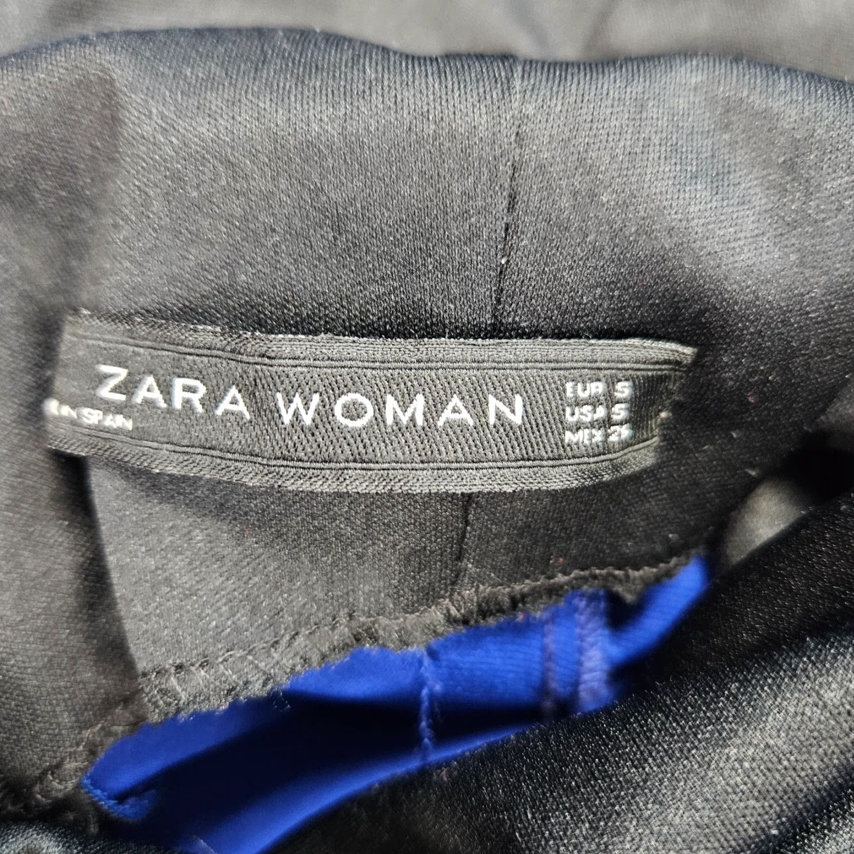 Zara **Zara Women's Solid Blue Mini V-Neck Dress Size Small** User: Zara Women's Solid Blue Mini V-Neck Dress Size Small Size S / US 4 / IT 40 - 5 Thumbnail