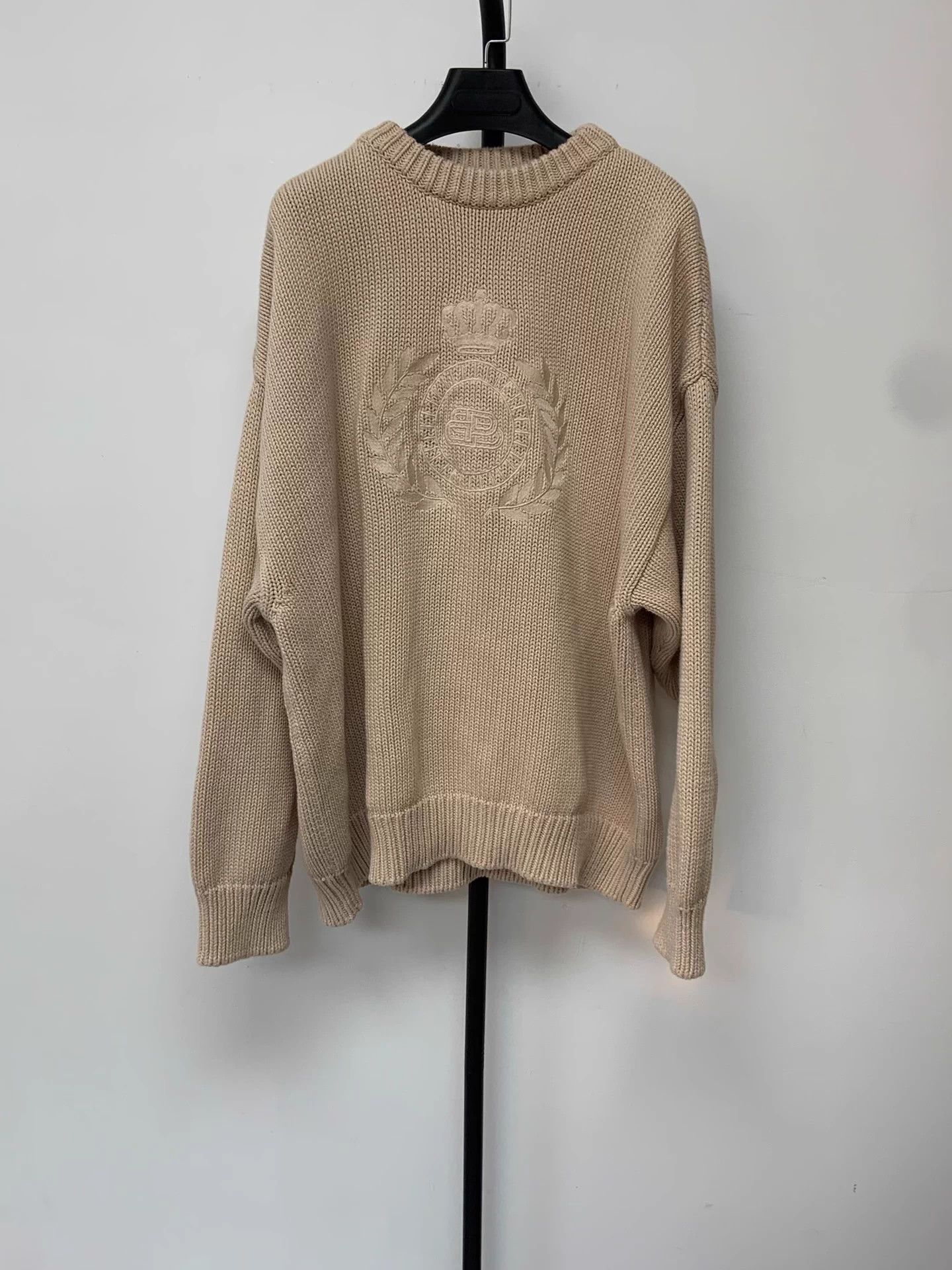 Balenciaga Balenciaga print long-sleeved crew neck pullover sweate Size M / US 6-8 / IT 42-44 - 1 Thumbnail