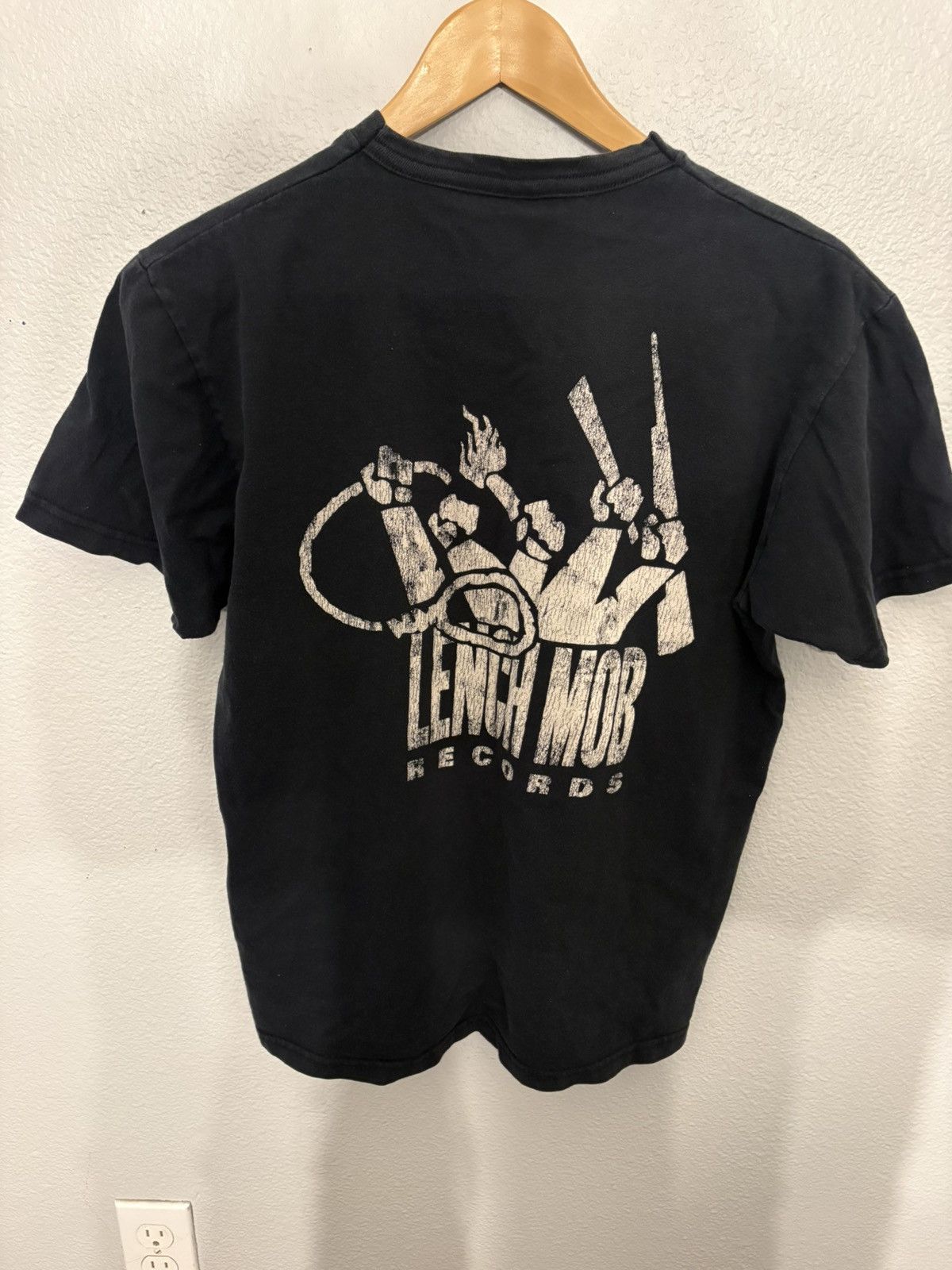 Vintage 90’s hip hop ICE CUBE AmeriKKKa's Most Wanted shirt Size US S / EU 44-46 / 1 - 3 Thumbnail
