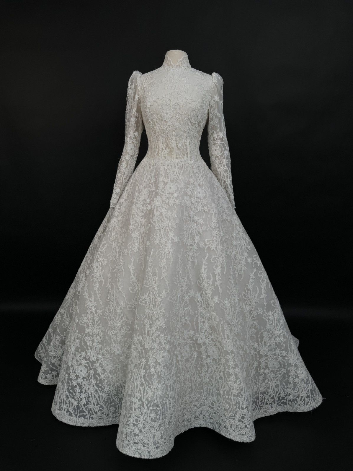 Other Preloved US 14-16 Anna Augusta Guipure Lace Bridal Gown Size XL / US 12-14 / IT 48-50 - 2 Thumbnail