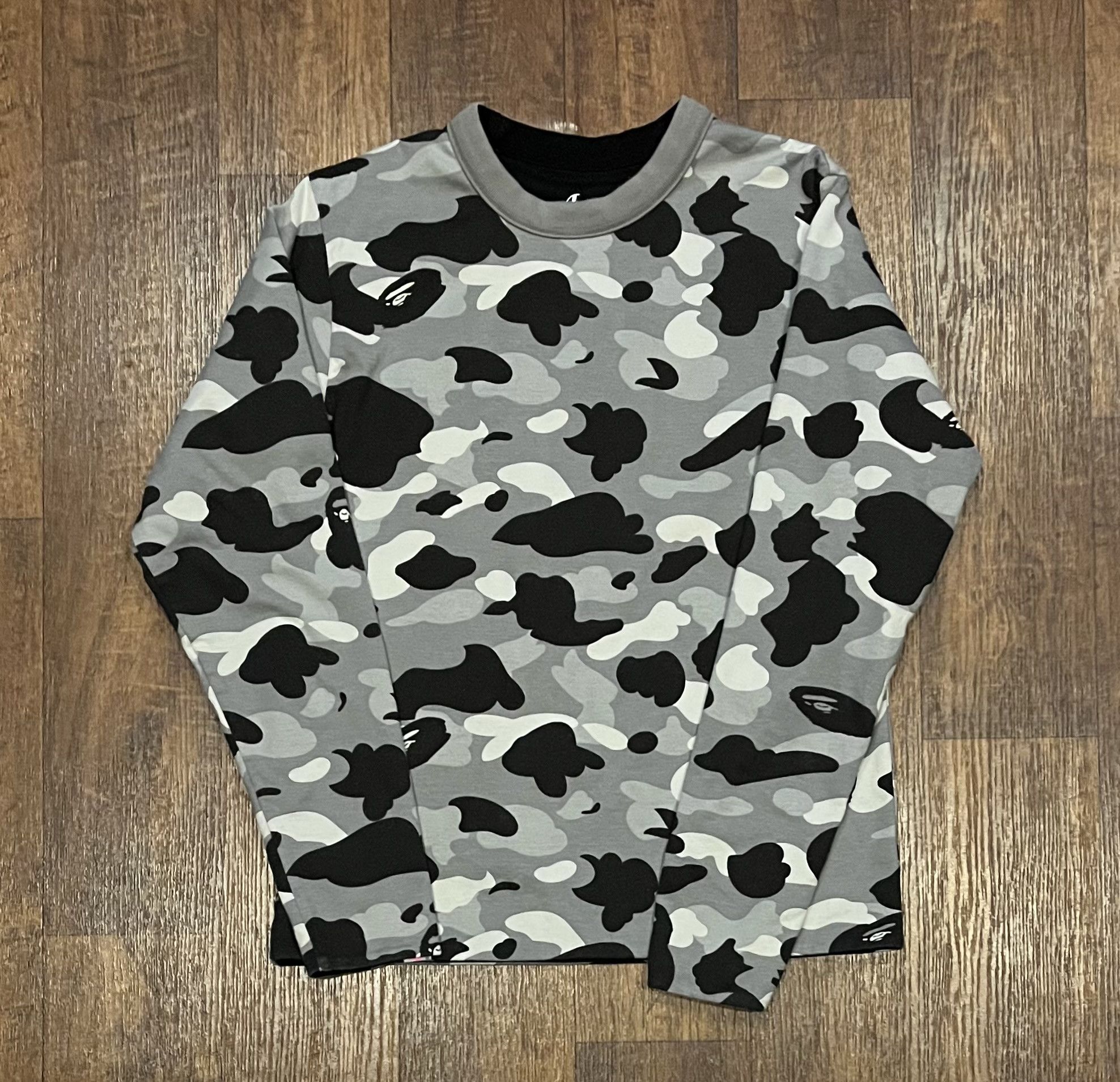 Bape Bape long sleeve camo reversible tee shirt Size S / US 4 / IT 40 - 1 Thumbnail