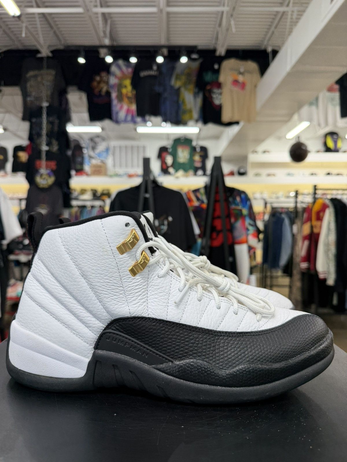 Jordan Brand Air Jordan 12 Taxi Size 10.5 (2025) Size US 12 / EU 45 - 6 Thumbnail