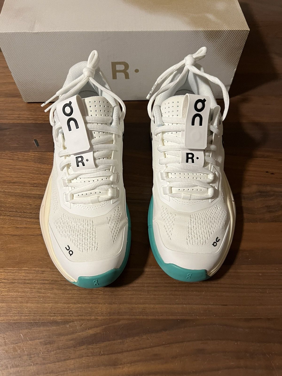 Kith × On On THE ROGER Pro White Mint Tennis Federer Woman Size 8 Size US 8 / IT 38 - 4 Thumbnail