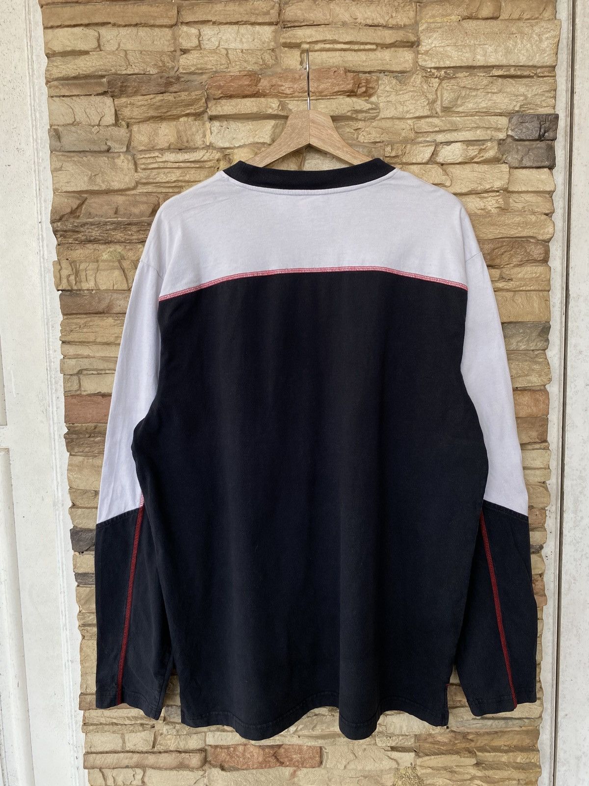 Vintage Vintage Reebok Detroit Red Wings Center Ice Performance Long Sleeve Tshirt Size US L / EU 52-54 / 3 - 5 Thumbnail