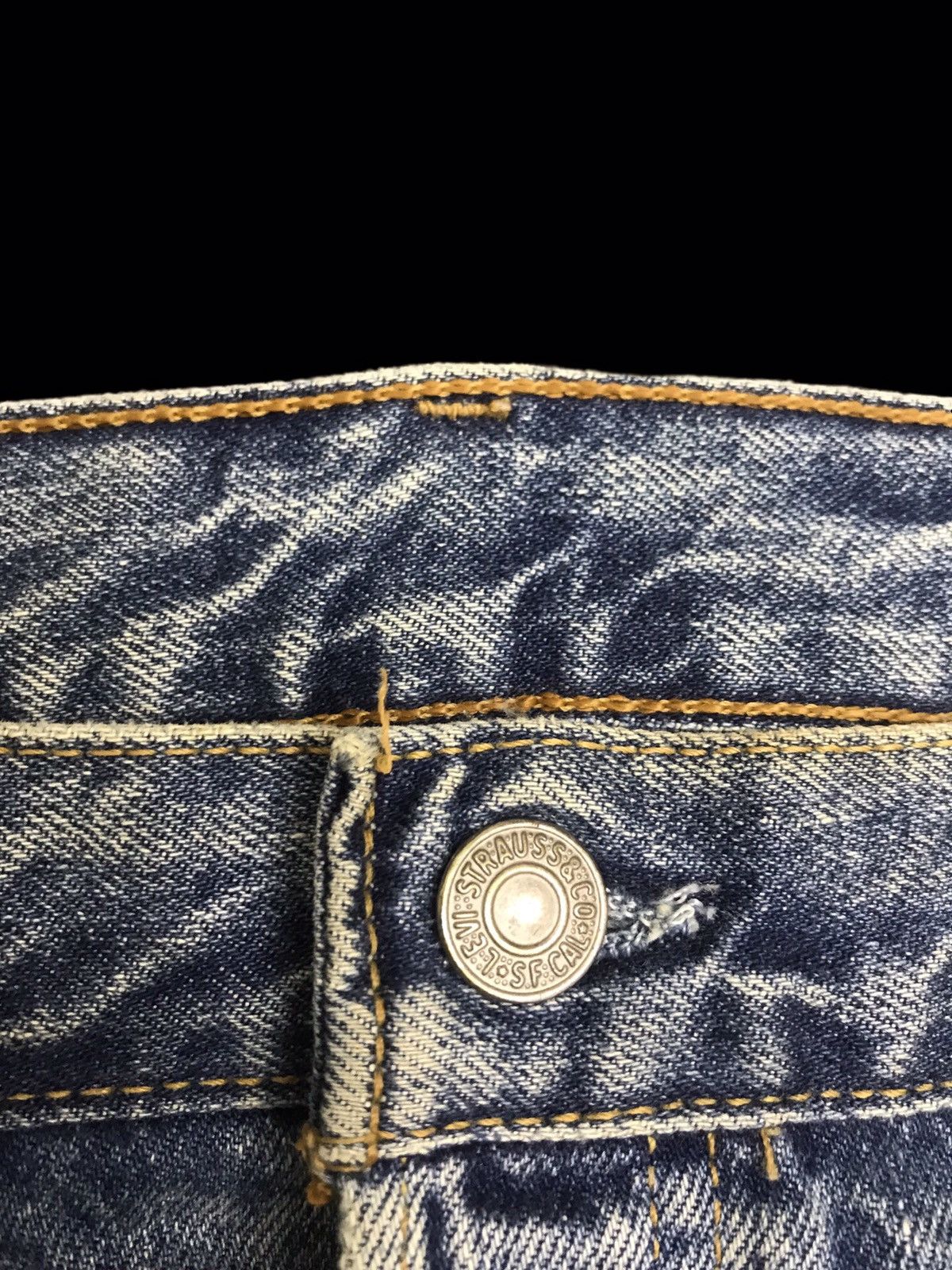 Levi's 💥VTG💥 Levis 501 Regular Medium Wash Distressed Denim F164 Size US 33 - 10 Thumbnail