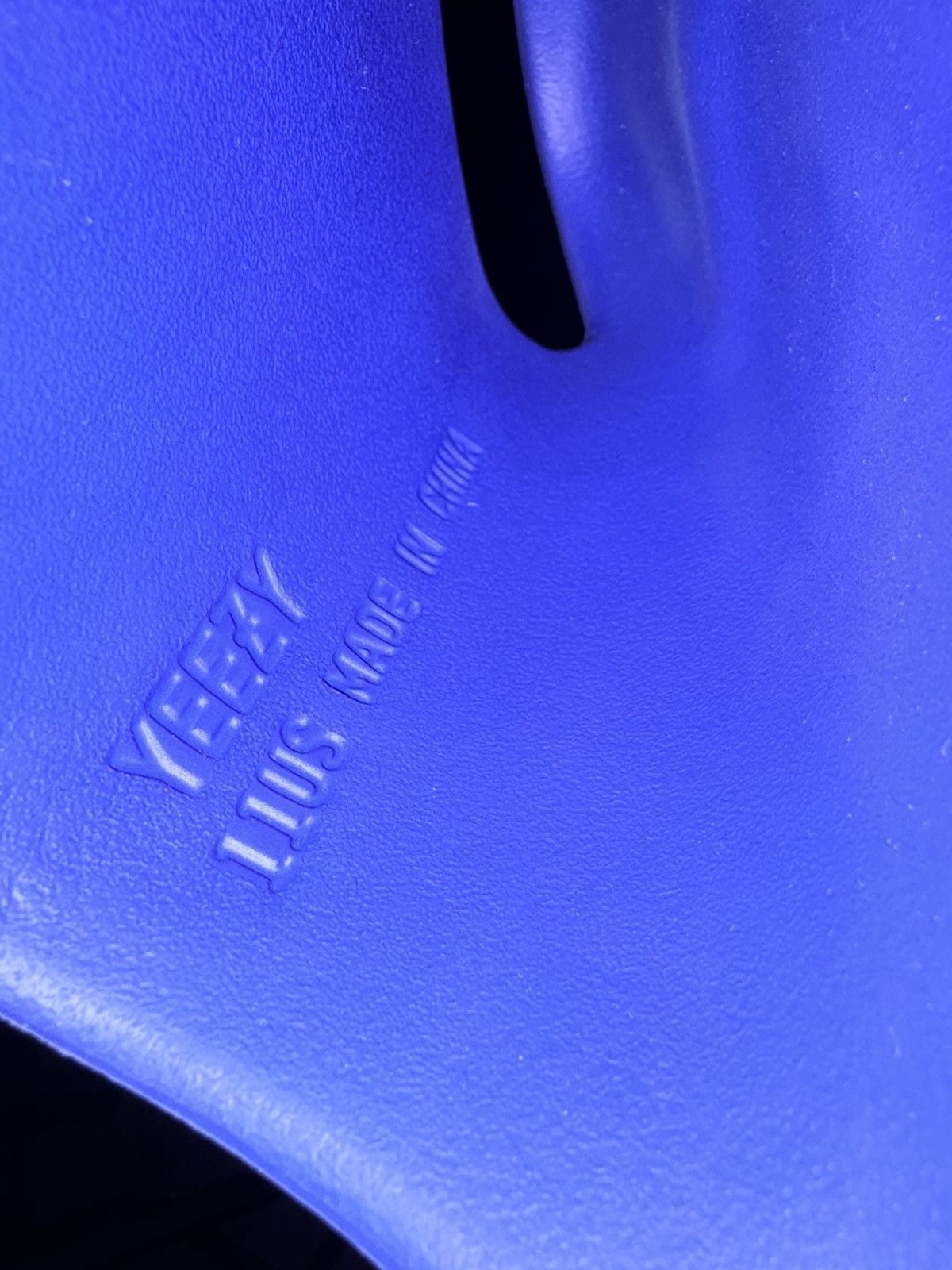 Yeezy Yeezy Slide Azure Size US 11 / EU 44 - 6 Thumbnail