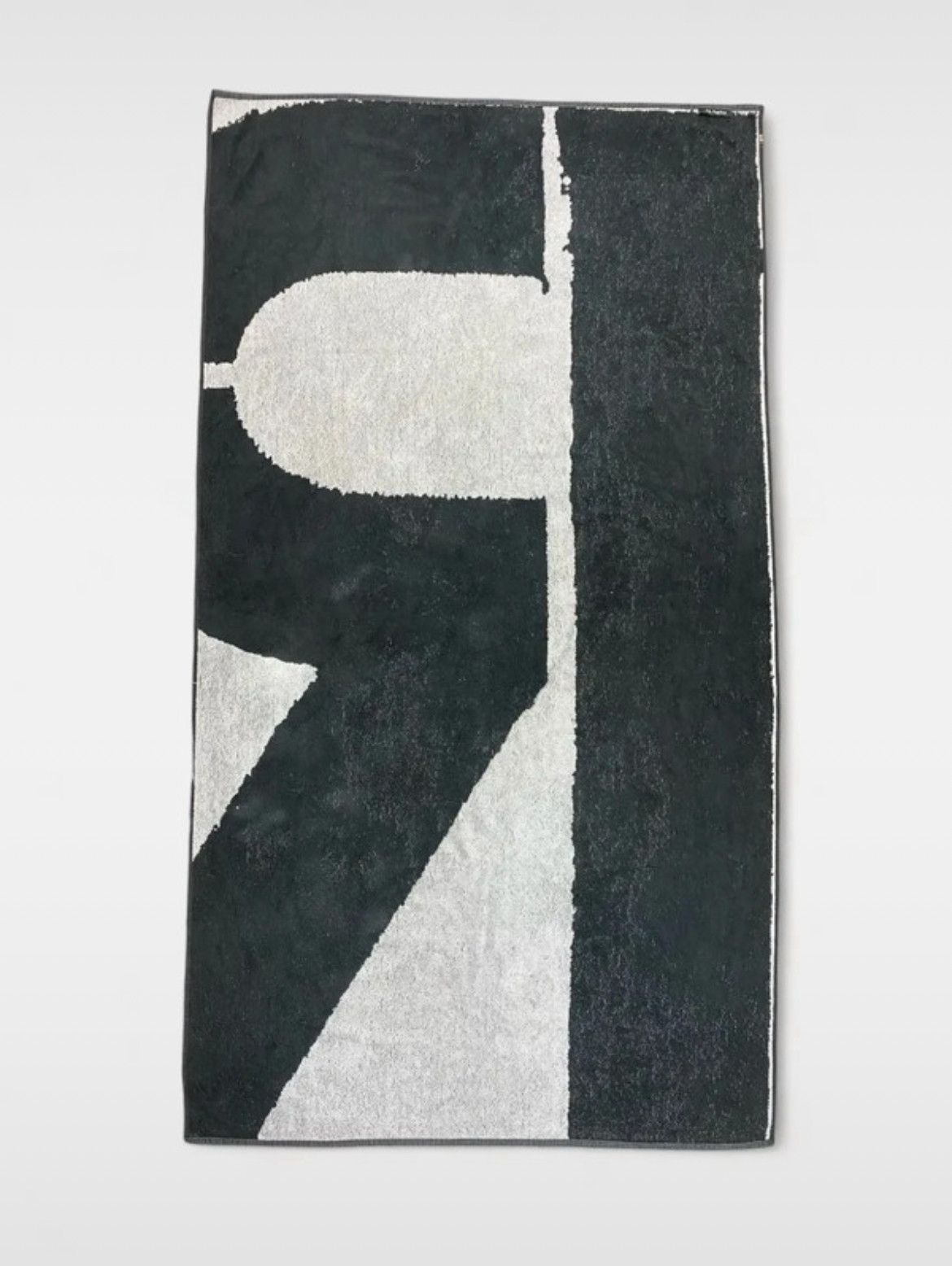 Raf Simons R logo beach towel Size ONE SIZE - 1 Thumbnail