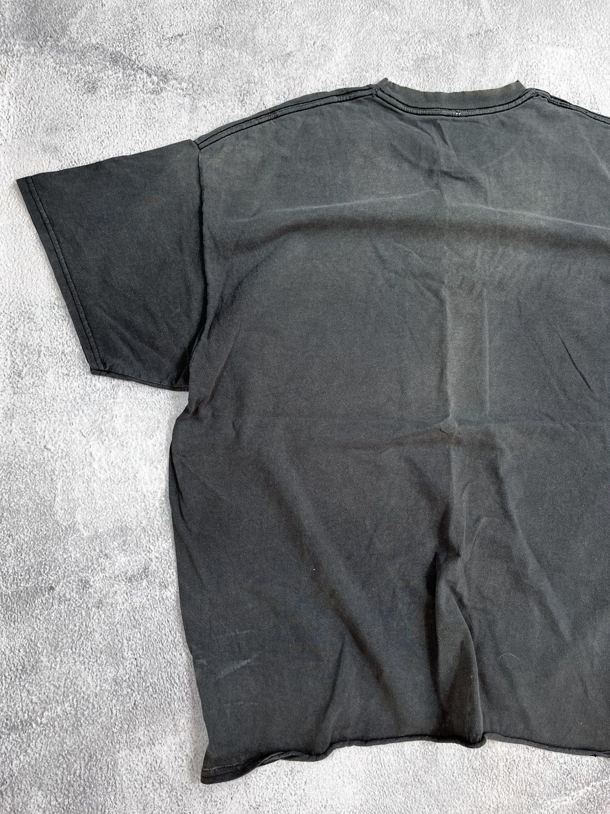 Band Tees Vintage Y2K Never Give Up humor faded trashed tee size XL Size US XL / EU 56 / 4 - 10 Thumbnail