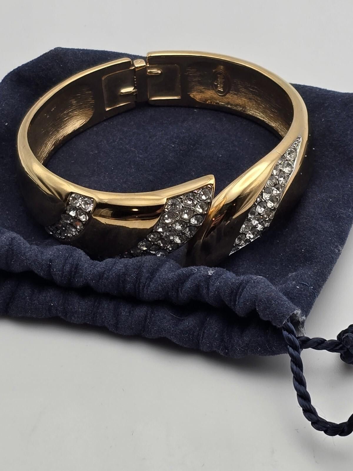 Other Vintage Trifari Gold-Tone Rhinestone Cuff Bracelet Size ONE SIZE - 6 Thumbnail