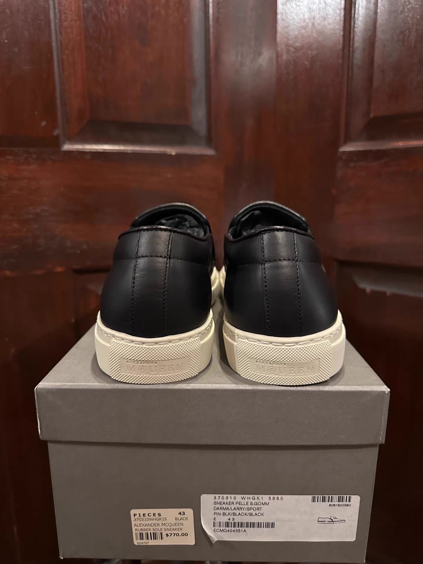 Alexander McQueen Alexander McQueen Men's Embossed Pink Skull Slip-Ons Ｑ25 Size US 7 / EU 40 - 3 Thumbnail