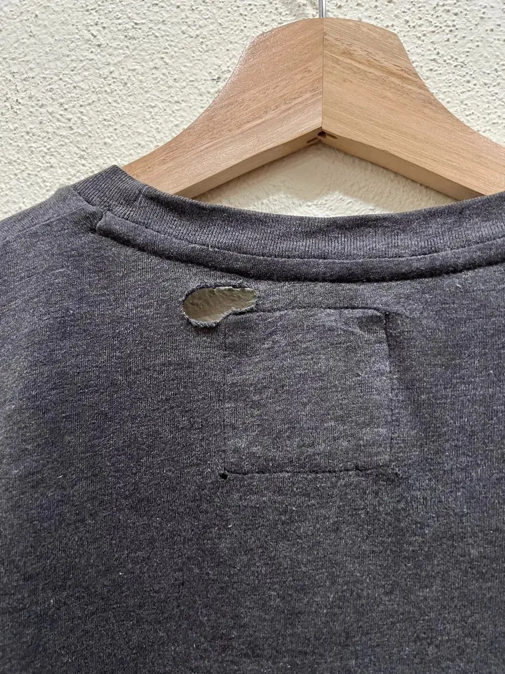 Narcotic GDC Japanese Brand Uniqlo X GDC Long Sleeve Size US S / EU 44-46 / 1 - 6 Thumbnail