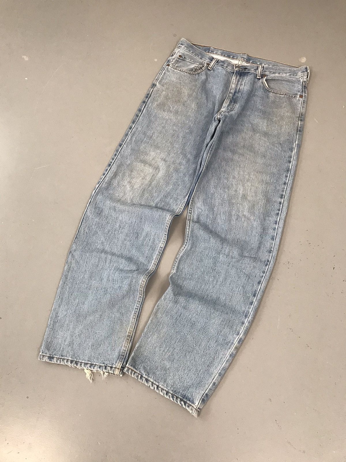 Levi's × Vintage Vintage Levi’s 550 faded baggy fit denim Size US 36 / EU 52 - 2 Thumbnail