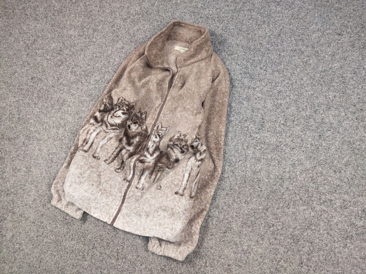 Japanese Brand Vintage 90's Fleece Zip Jacket Over Art Brown Wolf Hype Size US M / EU 48-50 / 2 - 3 Thumbnail