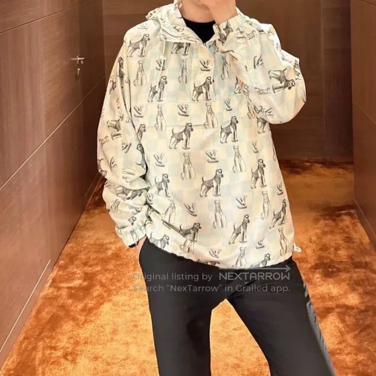 Louis Vuitton Louis Vuitton Co-branded Dog Cartoon Hoodie Size US L / EU 52-54 / 3 - 7 Thumbnail