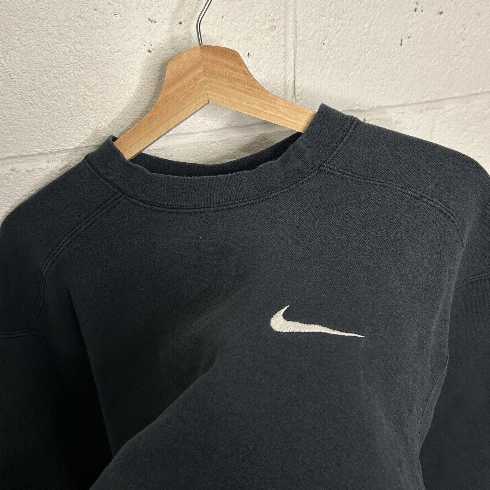 Nike Vintage 90’s Nike Mini Swoosh Crewneck “Black” White Tag Size US L / EU 52-54 / 3 - 3 Thumbnail