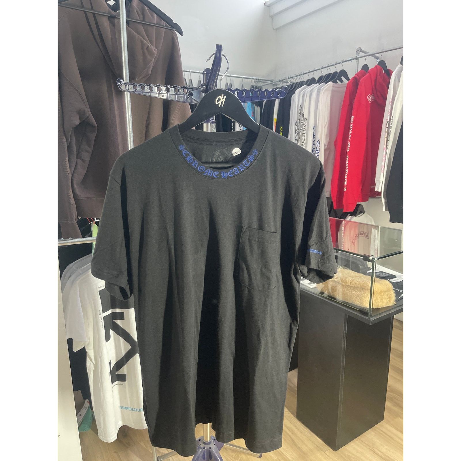 Chrome Hearts Chrome Hearts Blue Neck Logo Black S/S T-Shirt - Size Large Size US L / EU 52-54 / 3 - 1 Thumbnail