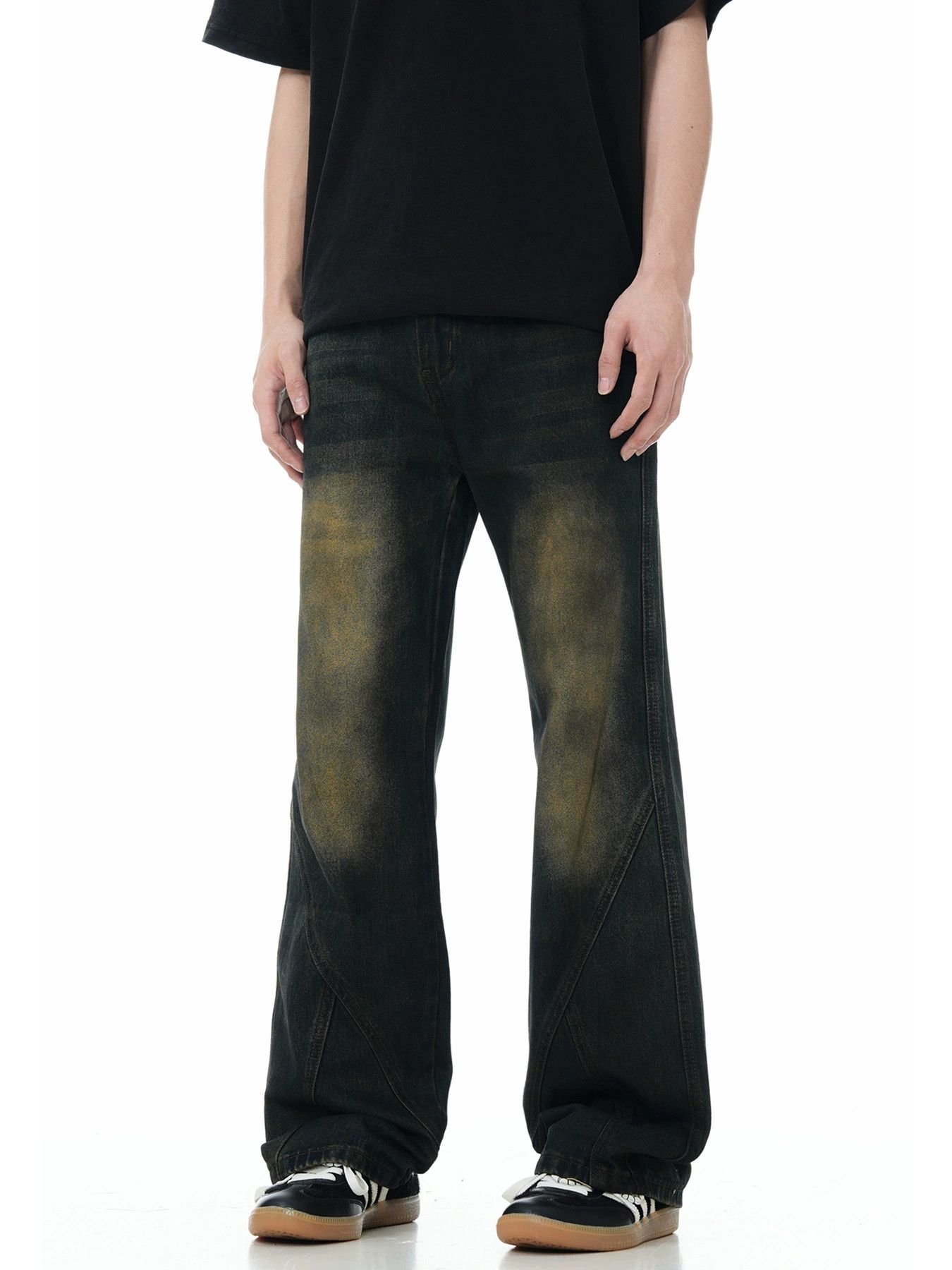 Vintage Men's loose distressed cleanfit casual flared jeans Size US 32 / EU 48 - 1 Thumbnail